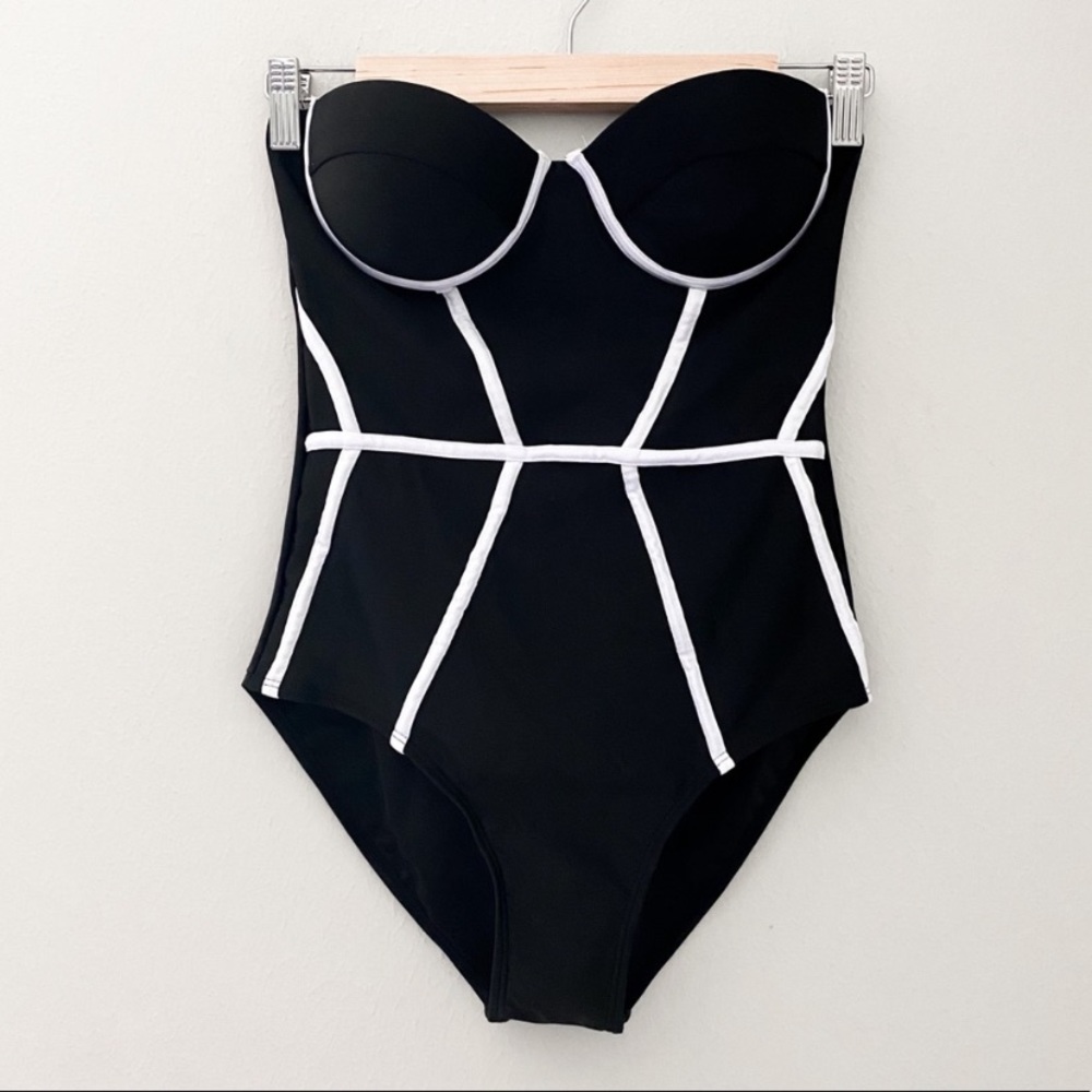 NWOT Black + White Push Up One Piece Swimsuit